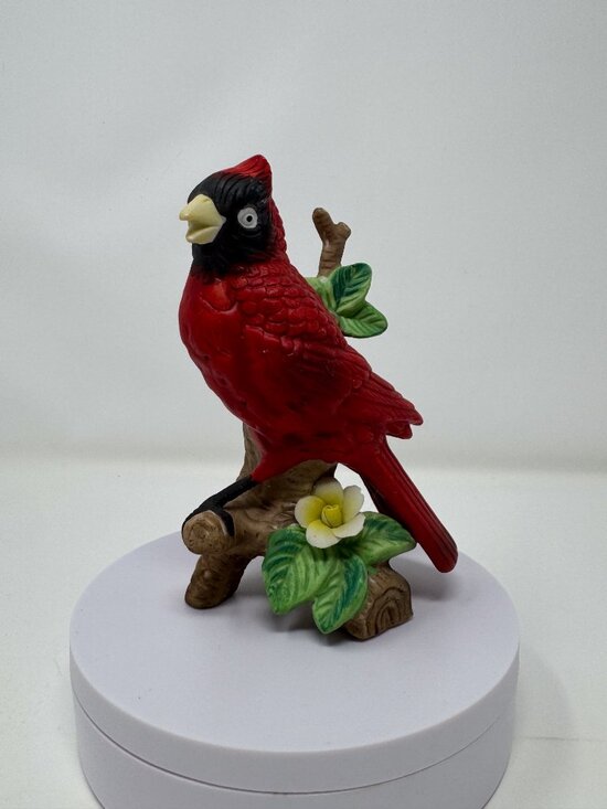 The Unbranded Brand Other - Vintage Red Cardinal Bird Figurine Nature Shelf Decor